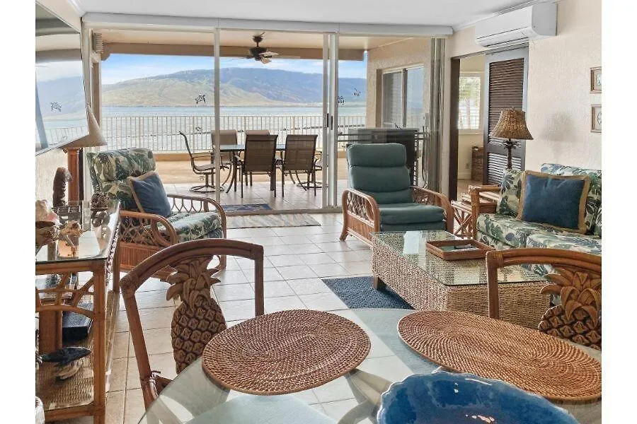 Apartment Menehune Shores, #210 Condo Kīhei