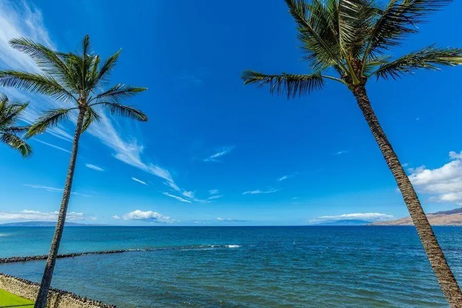 Menehune Shores, #210 Condo Kīhei 0*,