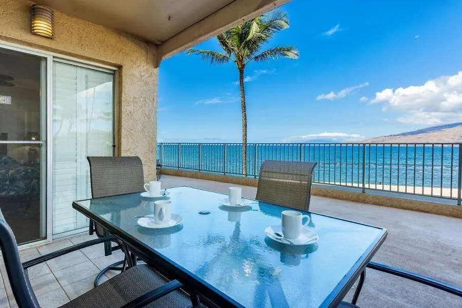 Menehune Shores, #210 Condo Kīhei USA